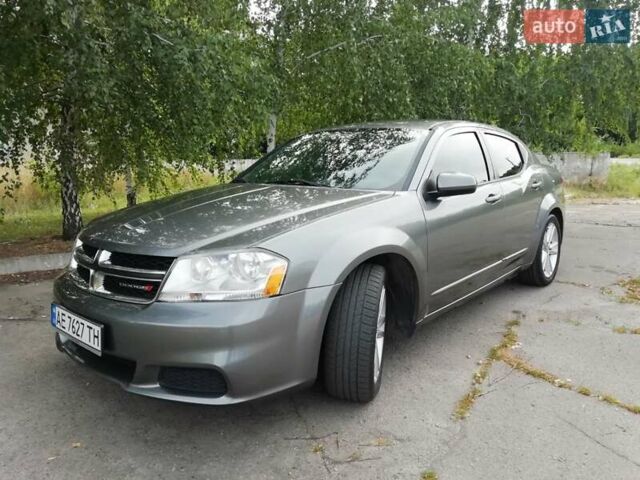 Серый Додж Авенджер, объемом двигателя 2.4 л и пробегом 133 тыс. км за 9000 $, фото 28 на Automoto.ua