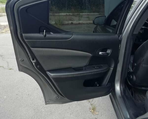 Серый Додж Авенджер, объемом двигателя 2.4 л и пробегом 133 тыс. км за 9000 $, фото 8 на Automoto.ua