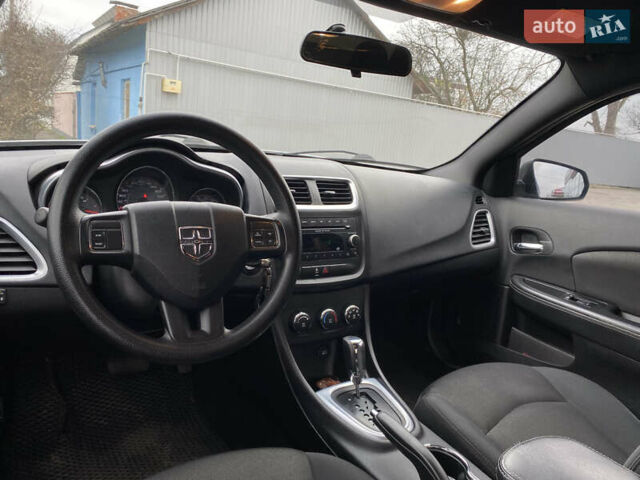 Серый Додж Авенджер, объемом двигателя 2.4 л и пробегом 195 тыс. км за 7000 $, фото 15 на Automoto.ua