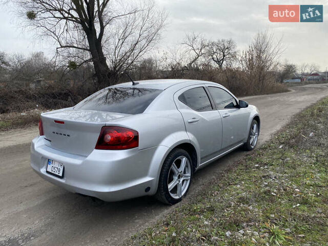 Серый Додж Авенджер, объемом двигателя 2.4 л и пробегом 195 тыс. км за 7000 $, фото 7 на Automoto.ua