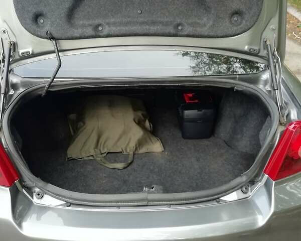 Серый Додж Авенджер, объемом двигателя 2.4 л и пробегом 133 тыс. км за 9000 $, фото 10 на Automoto.ua