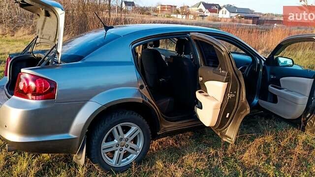 Серый Додж Авенджер, объемом двигателя 2.4 л и пробегом 116 тыс. км за 8300 $, фото 8 на Automoto.ua