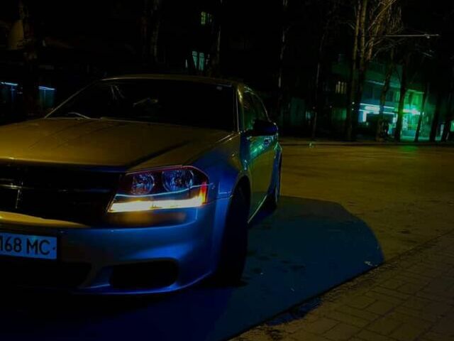 Сірий Додж Avenger, об'ємом двигуна 2.4 л та пробігом 157 тис. км за 5500 $, фото 3 на Automoto.ua