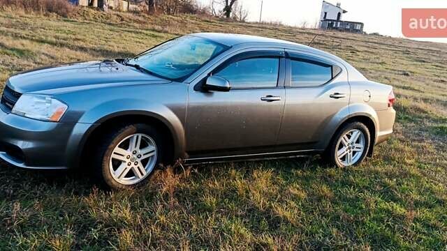 Серый Додж Авенджер, объемом двигателя 2.4 л и пробегом 116 тыс. км за 8300 $, фото 7 на Automoto.ua