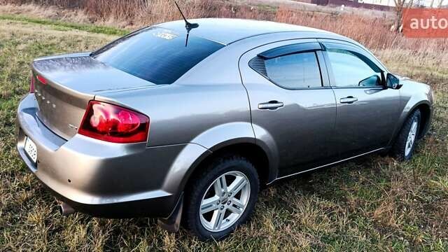 Серый Додж Авенджер, объемом двигателя 2.4 л и пробегом 116 тыс. км за 8300 $, фото 9 на Automoto.ua