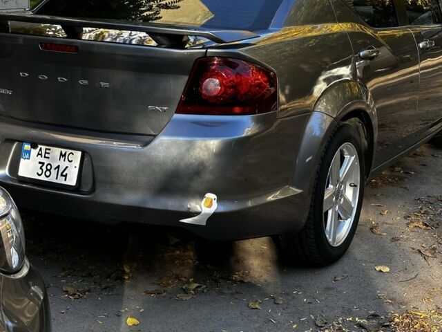 Сірий Додж Avenger, об'ємом двигуна 2.4 л та пробігом 180 тис. км за 7200 $, фото 4 на Automoto.ua