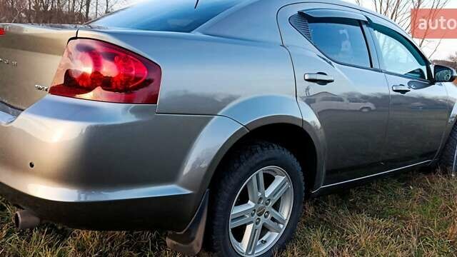 Серый Додж Авенджер, объемом двигателя 2.4 л и пробегом 116 тыс. км за 8300 $, фото 10 на Automoto.ua