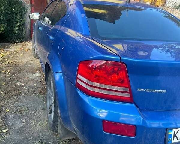 Синій Додж Avenger, об'ємом двигуна 2 л та пробігом 242 тис. км за 6500 $, фото 2 на Automoto.ua