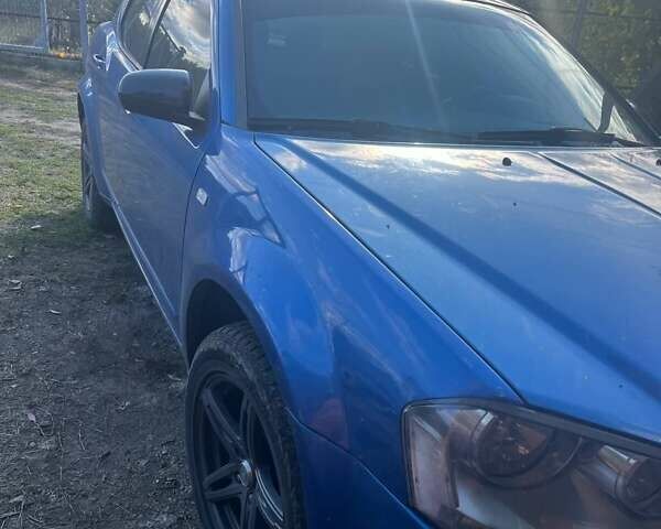 Синій Додж Avenger, об'ємом двигуна 2 л та пробігом 242 тис. км за 6500 $, фото 1 на Automoto.ua