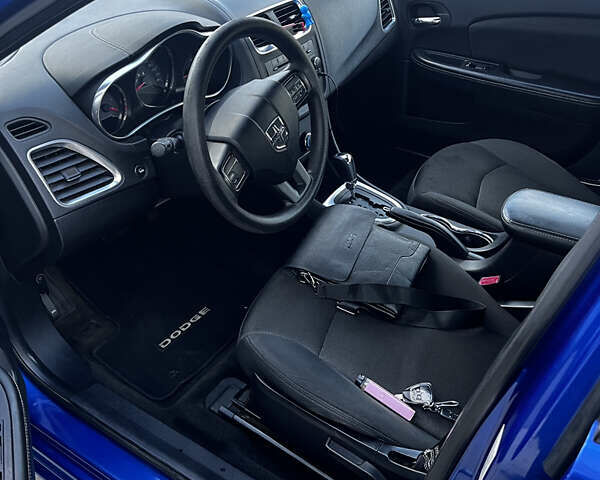 Синій Додж Avenger, об'ємом двигуна 2.4 л та пробігом 290 тис. км за 6700 $, фото 2 на Automoto.ua