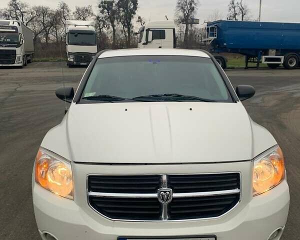 Білий Додж Caliber, об'ємом двигуна 2 л та пробігом 250 тис. км за 5699 $, фото 2 на Automoto.ua