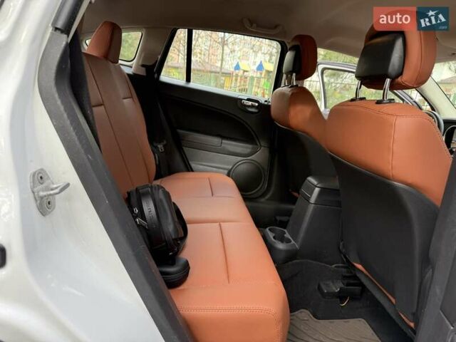 Додж Калибер 2011 в Николаеве на Automoto.ua Белый Додж Калибер, объемом двигателя 0 л и пробегом 205 тыс. км за 7900 $, фото 30 на Automoto.ua