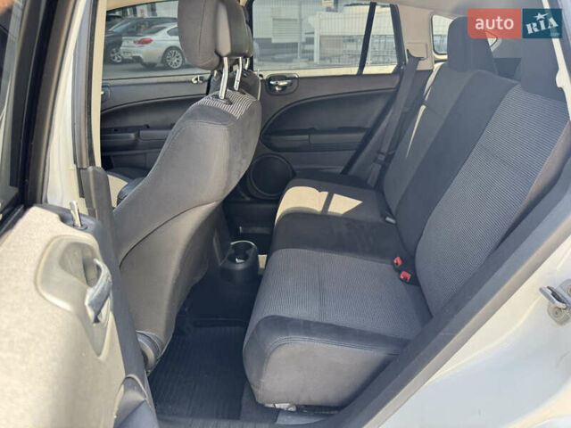 Белый Додж Калибер, объемом двигателя 2 л и пробегом 247 тыс. км за 6700 $, фото 15 на Automoto.ua