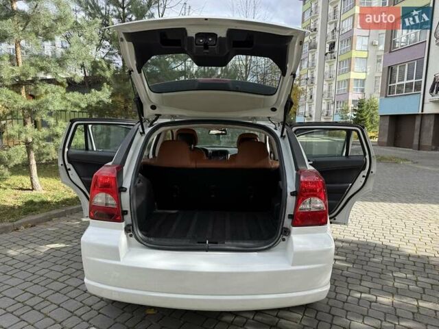 Додж Калибер 2011 в Николаеве на Automoto.ua Белый Додж Калибер, объемом двигателя 0 л и пробегом 205 тыс. км за 7900 $, фото 33 на Automoto.ua