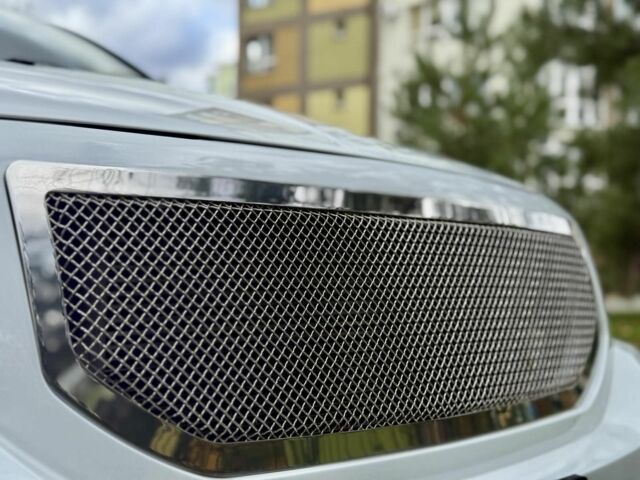 Белый Додж Калибер, объемом двигателя 2 л и пробегом 199 тыс. км за 7800 $, фото 1 на Automoto.ua