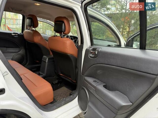 Додж Калибер 2011 в Николаеве на Automoto.ua Белый Додж Калибер, объемом двигателя 0 л и пробегом 205 тыс. км за 7900 $, фото 29 на Automoto.ua