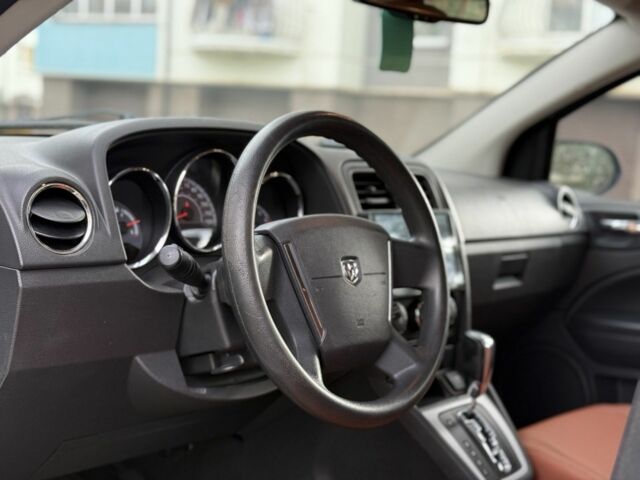 Белый Додж Калибер, объемом двигателя 2 л и пробегом 199 тыс. км за 7800 $, фото 9 на Automoto.ua