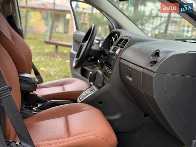 Додж Калибер 2011 в Николаеве на Automoto.ua Белый Додж Калибер, объемом двигателя 0 л и пробегом 205 тыс. км за 7900 $, фото 21 на Automoto.ua