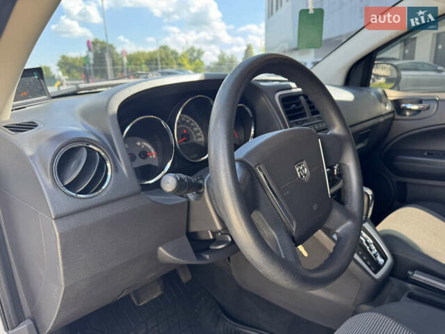 Белый Додж Калибер, объемом двигателя 2 л и пробегом 247 тыс. км за 6700 $, фото 13 на Automoto.ua