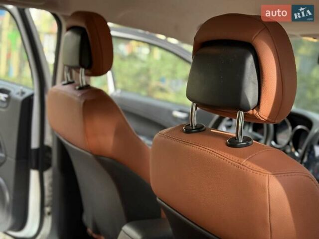 Додж Калибер 2011 в Николаеве на Automoto.ua Белый Додж Калибер, объемом двигателя 0 л и пробегом 205 тыс. км за 7900 $, фото 40 на Automoto.ua