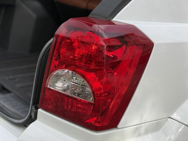 Белый Додж Калибер, объемом двигателя 2 л и пробегом 199 тыс. км за 7800 $, фото 12 на Automoto.ua