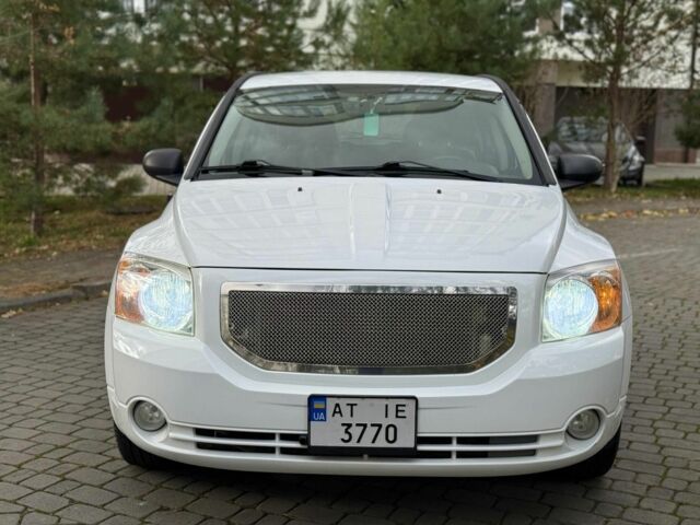 Белый Додж Калибер, объемом двигателя 2 л и пробегом 199 тыс. км за 7800 $, фото 2 на Automoto.ua