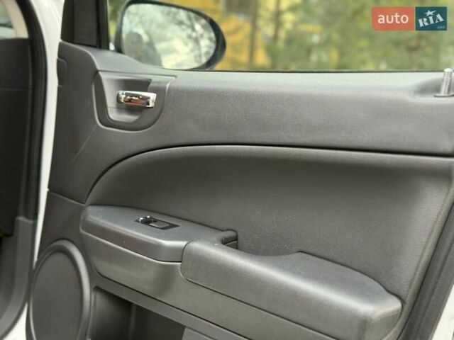 Додж Калибер 2011 в Николаеве на Automoto.ua Белый Додж Калибер, объемом двигателя 0 л и пробегом 205 тыс. км за 7900 $, фото 19 на Automoto.ua