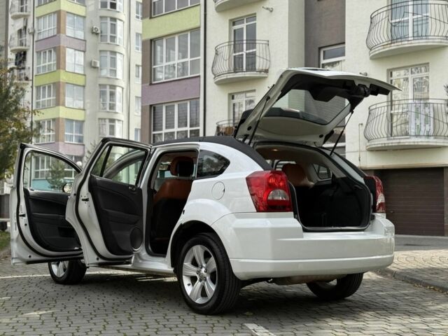 Белый Додж Калибер, объемом двигателя 2 л и пробегом 199 тыс. км за 7800 $, фото 13 на Automoto.ua