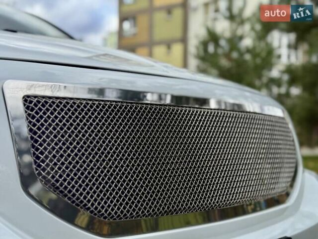 Додж Калибер 2011 в Николаеве на Automoto.ua Белый Додж Калибер, объемом двигателя 0 л и пробегом 205 тыс. км за 7900 $, фото 6 на Automoto.ua