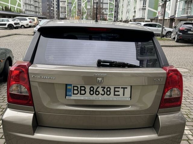 Бежевый Додж Калибер, объемом двигателя 2 л и пробегом 180 тыс. км за 4500 $, фото 4 на Automoto.ua
