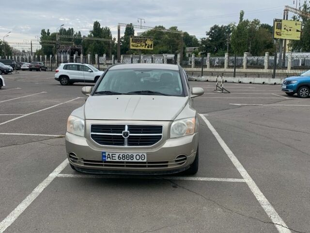 Бежевый Додж Калибер, объемом двигателя 2 л и пробегом 200 тыс. км за 7500 $, фото 1 на Automoto.ua