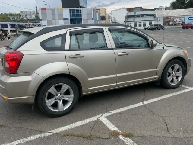 Бежевый Додж Калибер, объемом двигателя 2 л и пробегом 200 тыс. км за 7500 $, фото 3 на Automoto.ua