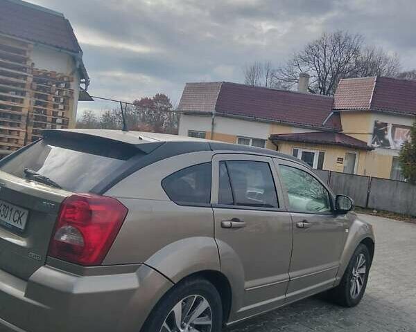 Бежевый Додж Калибер, объемом двигателя 2 л и пробегом 472 тыс. км за 6200 $, фото 11 на Automoto.ua