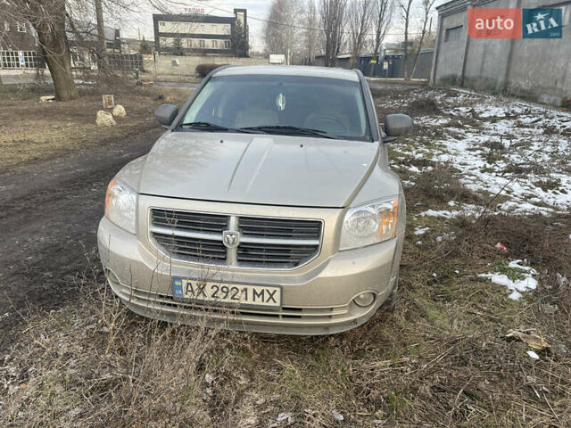 Бежевый Додж Калибер, объемом двигателя 2 л и пробегом 209 тыс. км за 7800 $, фото 3 на Automoto.ua
