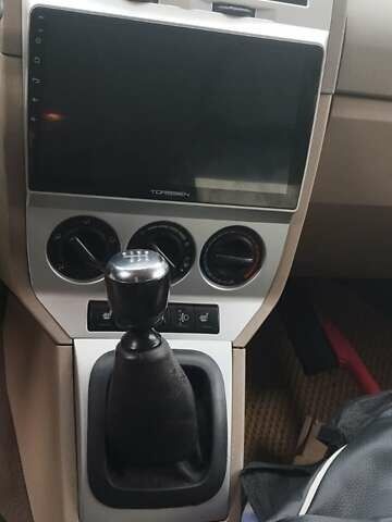 Бежевый Додж Калибер, объемом двигателя 2 л и пробегом 472 тыс. км за 6200 $, фото 4 на Automoto.ua