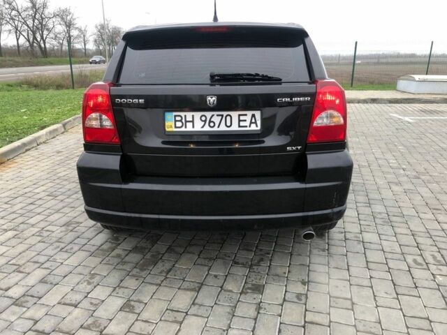 Черный Додж Калибер, объемом двигателя 2 л и пробегом 95 тыс. км за 6900 $, фото 1 на Automoto.ua