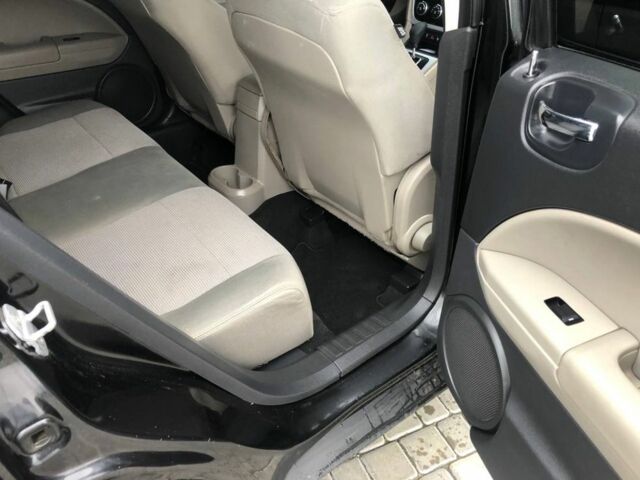 Черный Додж Калибер, объемом двигателя 2 л и пробегом 95 тыс. км за 6900 $, фото 11 на Automoto.ua