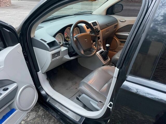 Черный Додж Калибер, объемом двигателя 2 л и пробегом 210 тыс. км за 5350 $, фото 8 на Automoto.ua