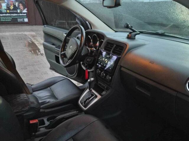 Чорний Додж Caliber, об'ємом двигуна 2.4 л та пробігом 177 тис. км за 7899 $, фото 22 на Automoto.ua