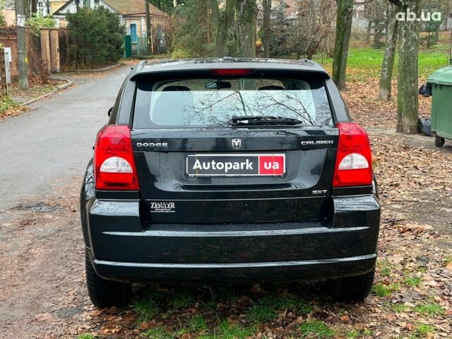 Чорний Додж Caliber, об'ємом двигуна 2 л та пробігом 317 тис. км за 6240 $, фото 8 на Automoto.ua