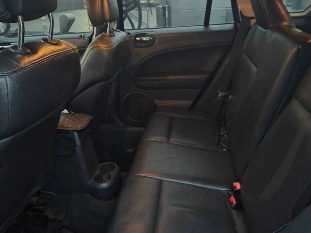 Чорний Додж Caliber, об'ємом двигуна 2.4 л та пробігом 177 тис. км за 7899 $, фото 21 на Automoto.ua