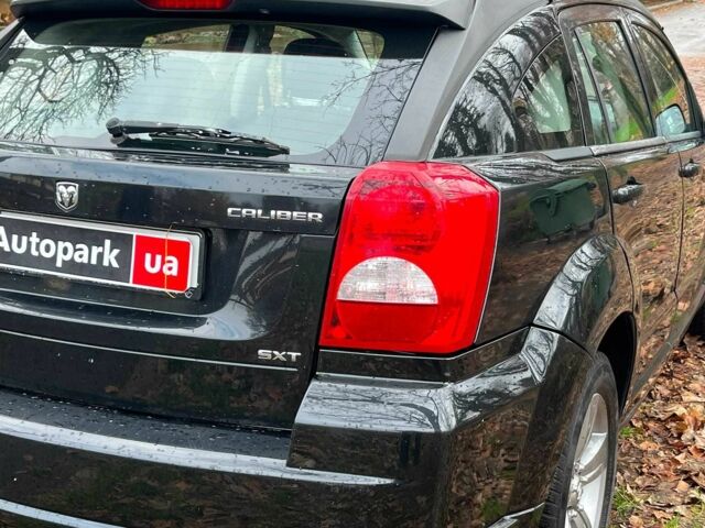 Чорний Додж Caliber, об'ємом двигуна 2 л та пробігом 317 тис. км за 6240 $, фото 10 на Automoto.ua