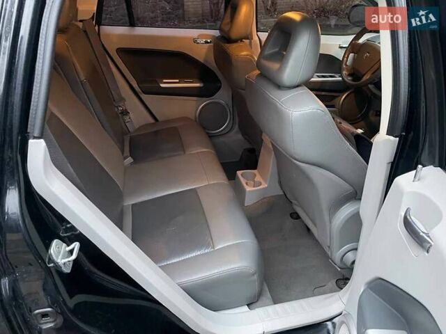 Черный Додж Калибер, объемом двигателя 1.97 л и пробегом 210 тыс. км за 5350 $, фото 15 на Automoto.ua