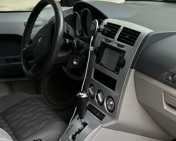 Чорний Додж Caliber, об'ємом двигуна 2 л та пробігом 150 тис. км за 5500 $, фото 9 на Automoto.ua
