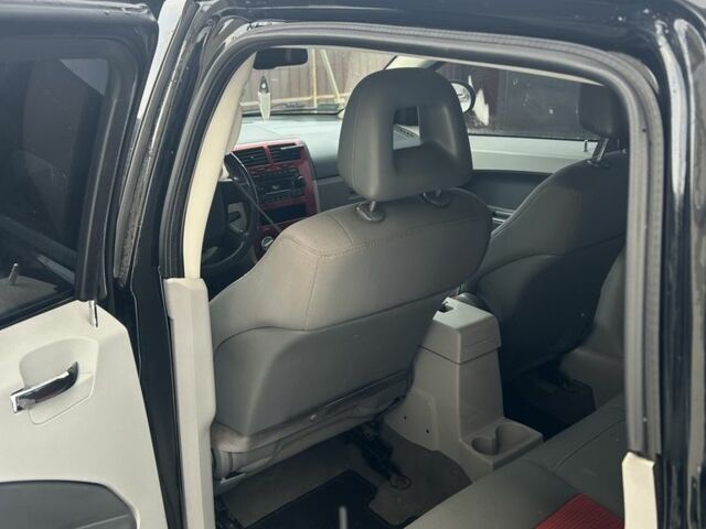 Черный Додж Калибер, объемом двигателя 2 л и пробегом 340 тыс. км за 4800 $, фото 10 на Automoto.ua