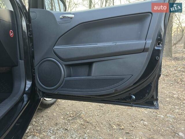 Чорний Додж Caliber, об'ємом двигуна 1.8 л та пробігом 180 тис. км за 7500 $, фото 38 на Automoto.ua