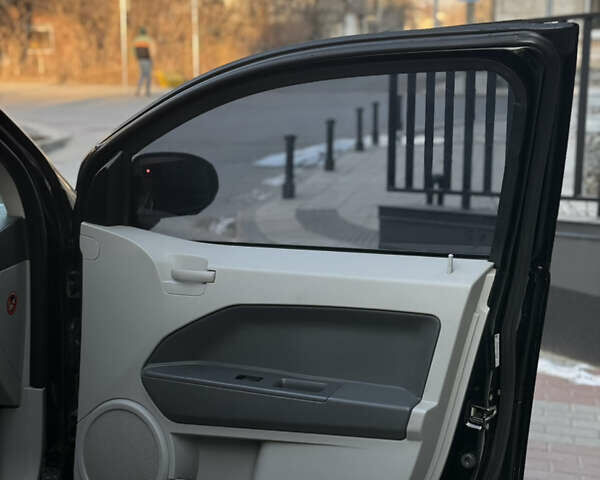 Чорний Додж Caliber, об'ємом двигуна 1.8 л та пробігом 272 тис. км за 5400 $, фото 14 на Automoto.ua