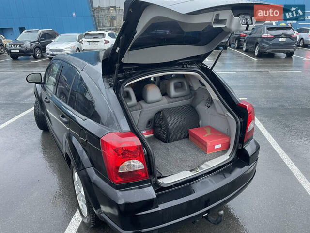 Черный Додж Калибер, объемом двигателя 1.8 л и пробегом 275 тыс. км за 5800 $, фото 5 на Automoto.ua