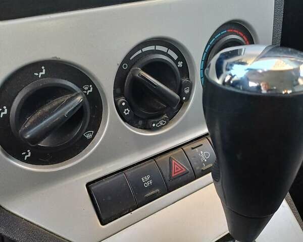 Черный Додж Калибер, объемом двигателя 2 л и пробегом 247 тыс. км за 7200 $, фото 7 на Automoto.ua