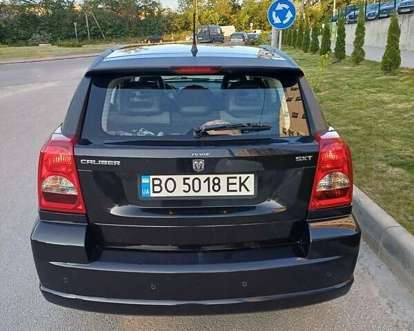 Черный Додж Калибер, объемом двигателя 2 л и пробегом 247 тыс. км за 7200 $, фото 2 на Automoto.ua